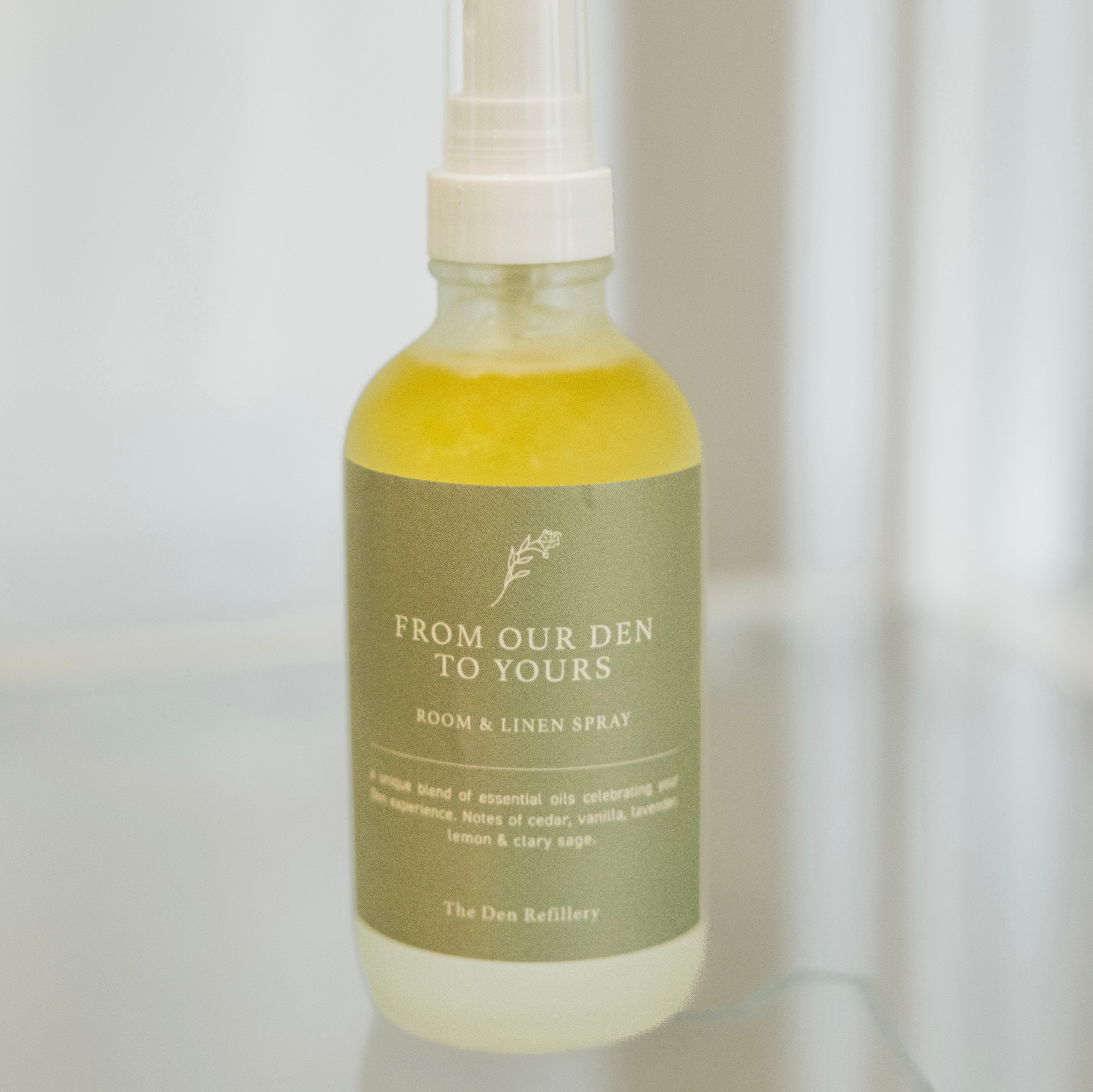 Den Experience Room spray and linen mist
