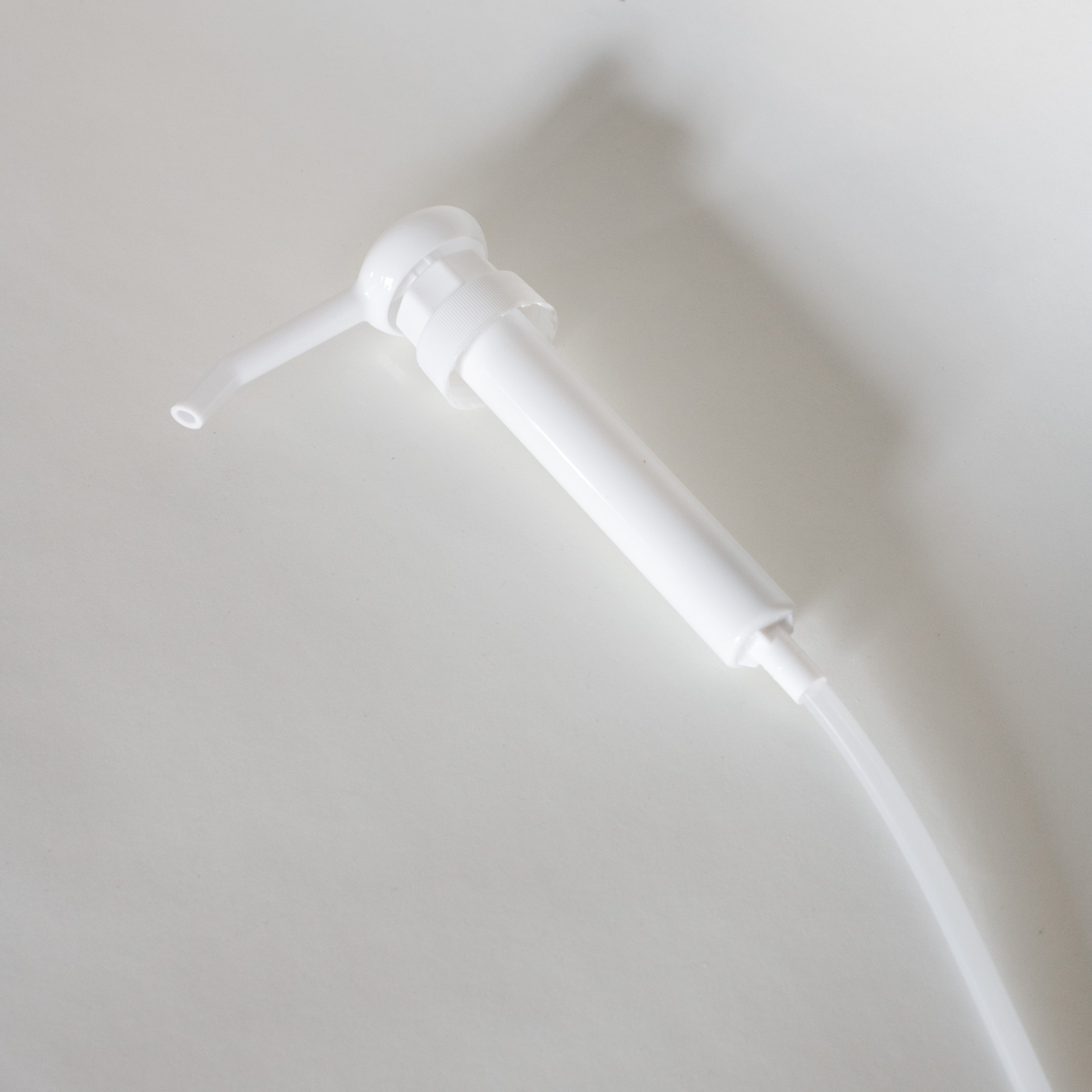The Den Refillery white 4 litre pump