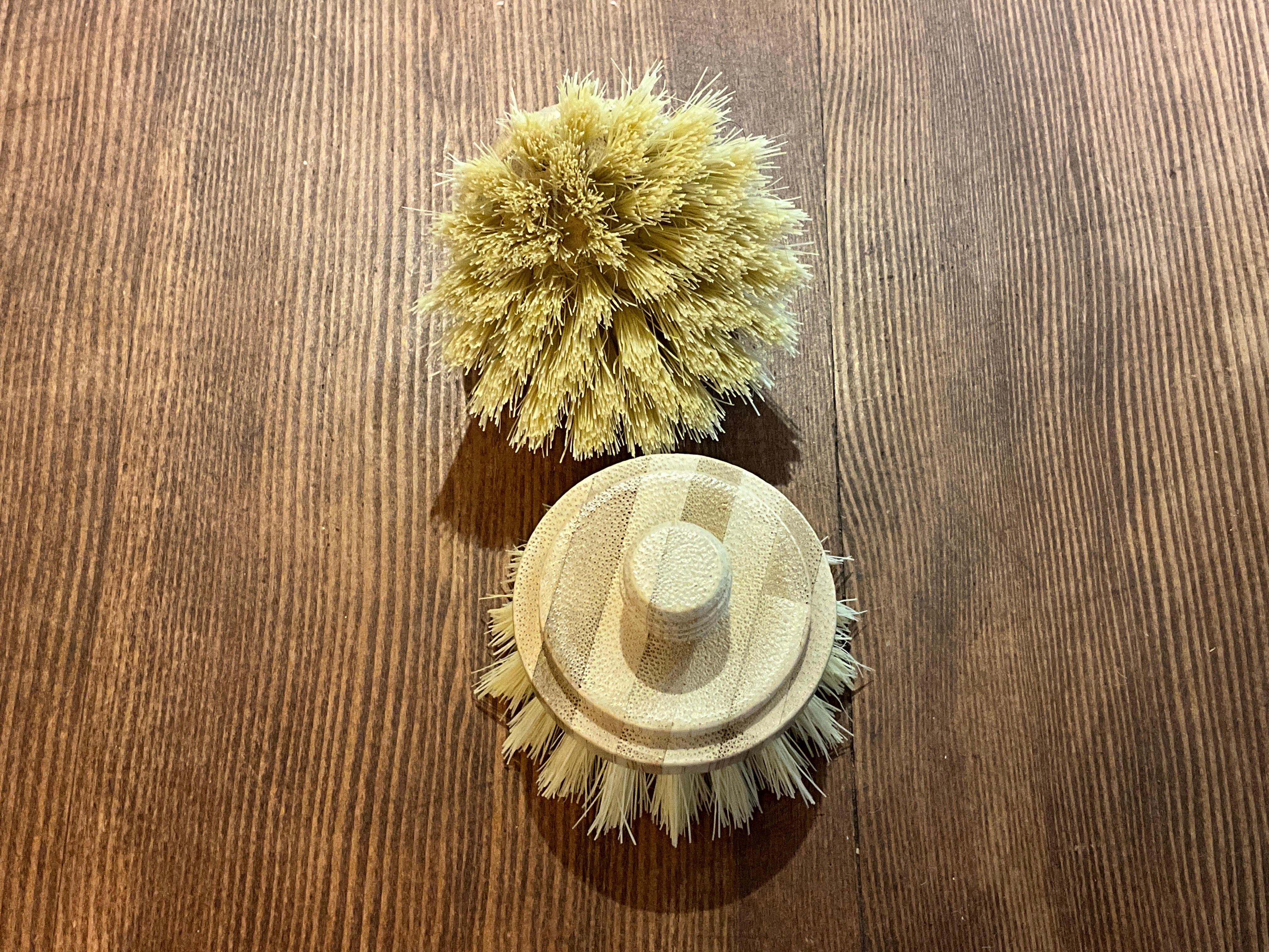 Twist Top Dish Brush Replacement - The Den Ucluelet