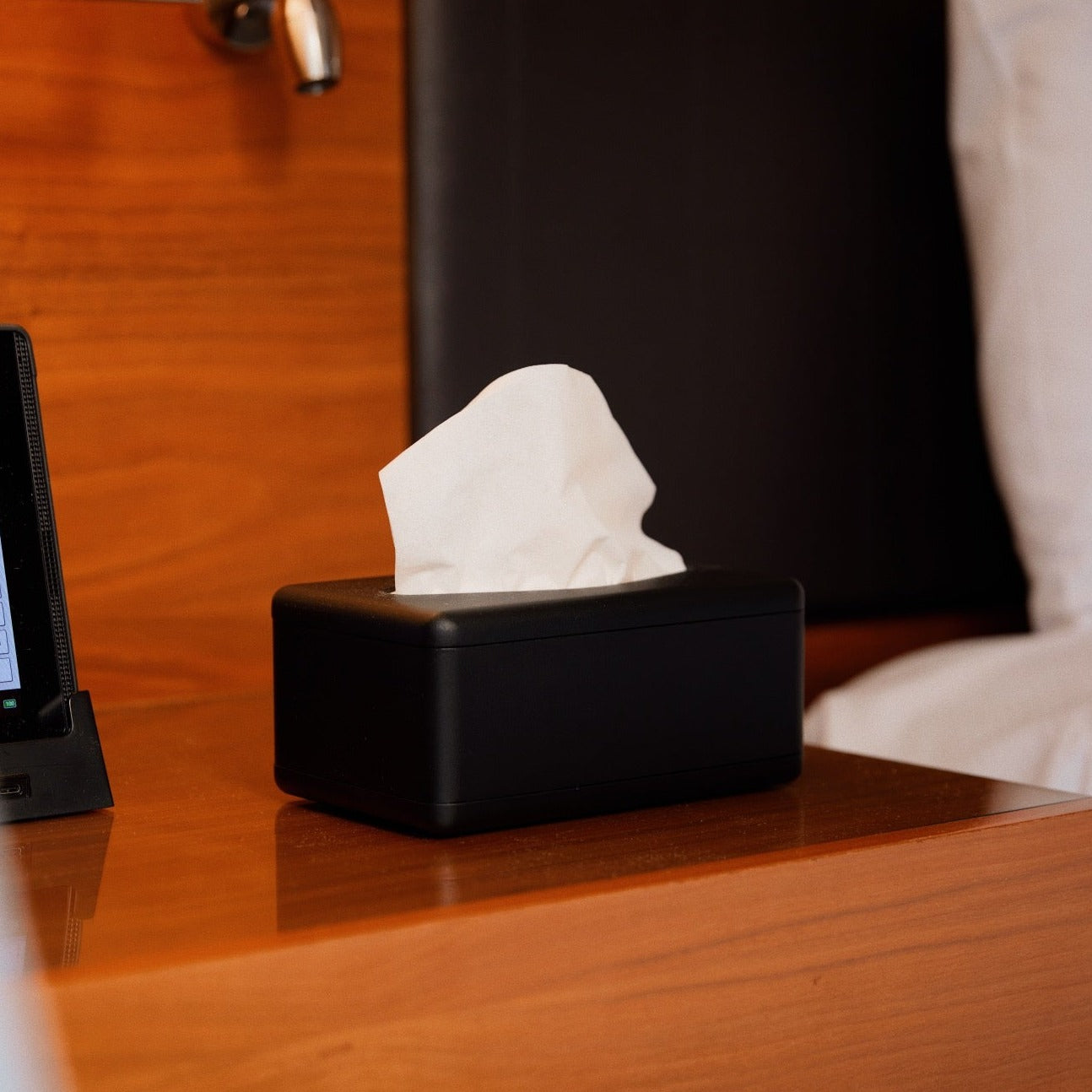 Facial Tissue Dispenser